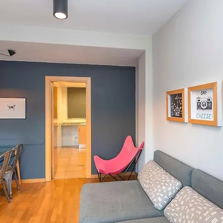 Modern And Bright In Eixample 3-1